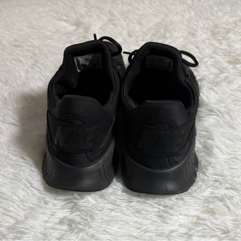 All Black Nike Metcon 4 Sneakers Men’s Size 11 - Picture 4 of 7
